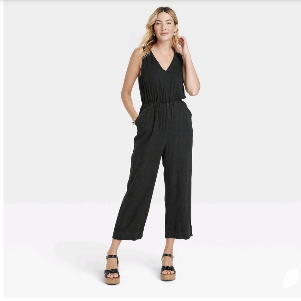 Women's Sleeveless Jumpsuit - Universal Thread